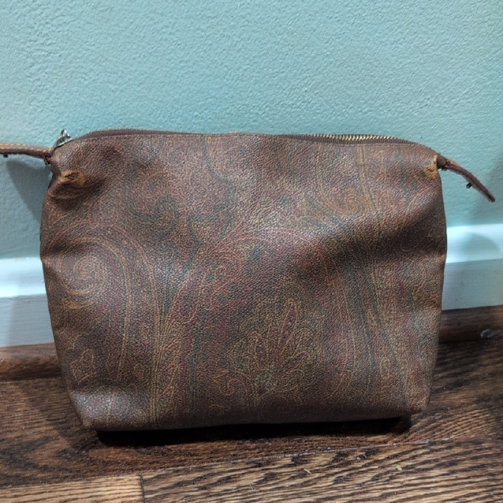 Elegant Brown Paisley Men's Bag